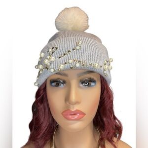 Karl Lagerfeld NWT Gray Knit Ribbed Jeweled Karl Signature Pom Pom Winter Hat
